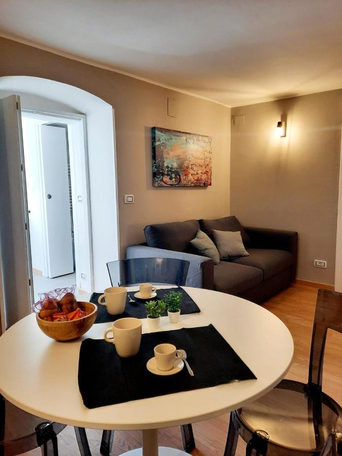 Petruzzelli Bari Apartment ภายนอก รูปภาพ