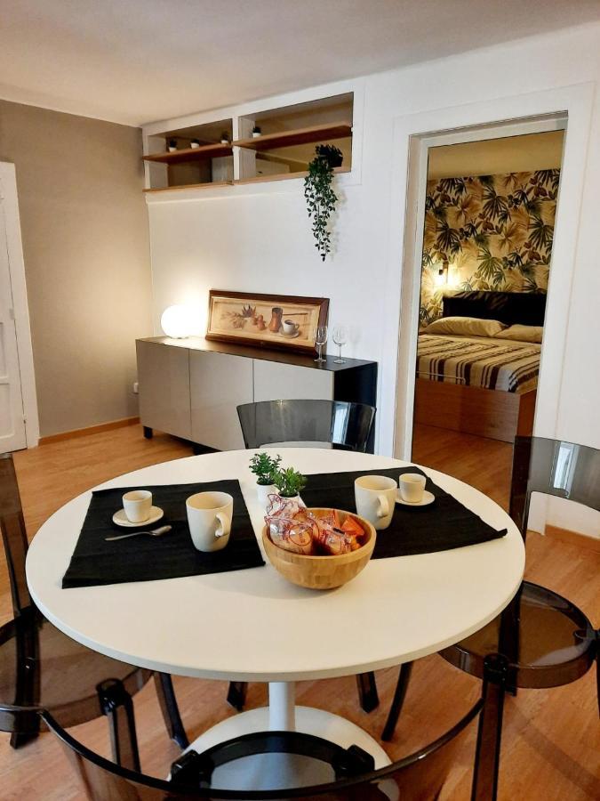 Petruzzelli Bari Apartment ภายนอก รูปภาพ